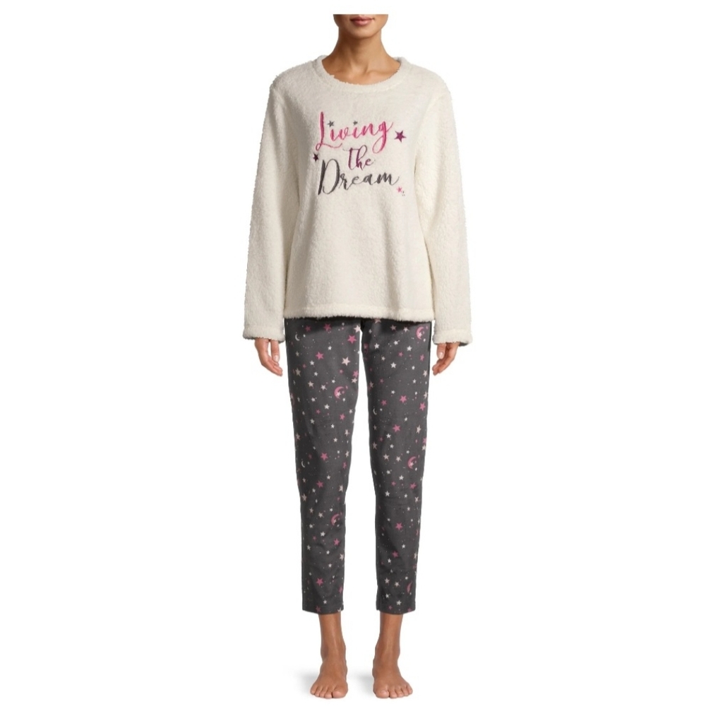 🆕️ NWT Secret Treasures Cream and Gray Pajama Set